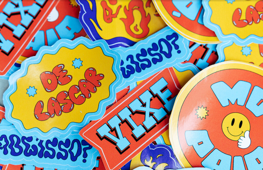 Печатные наклейки